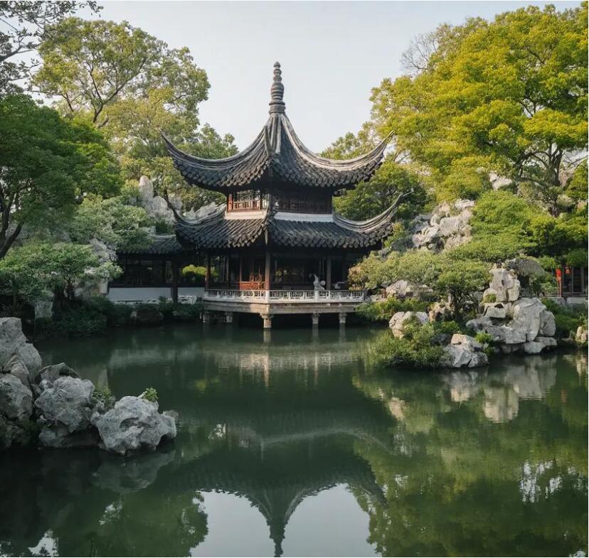 雨湖区骤变出版有限公司